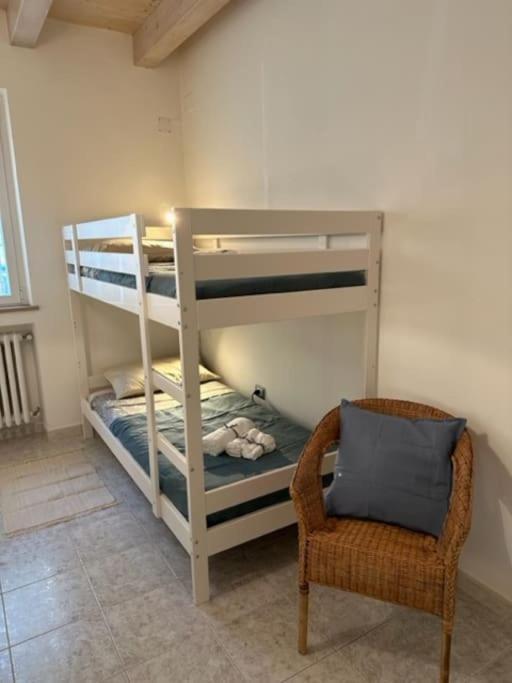 Affittacamere Il Cortile Chiaravalle Marche Exteriör bild